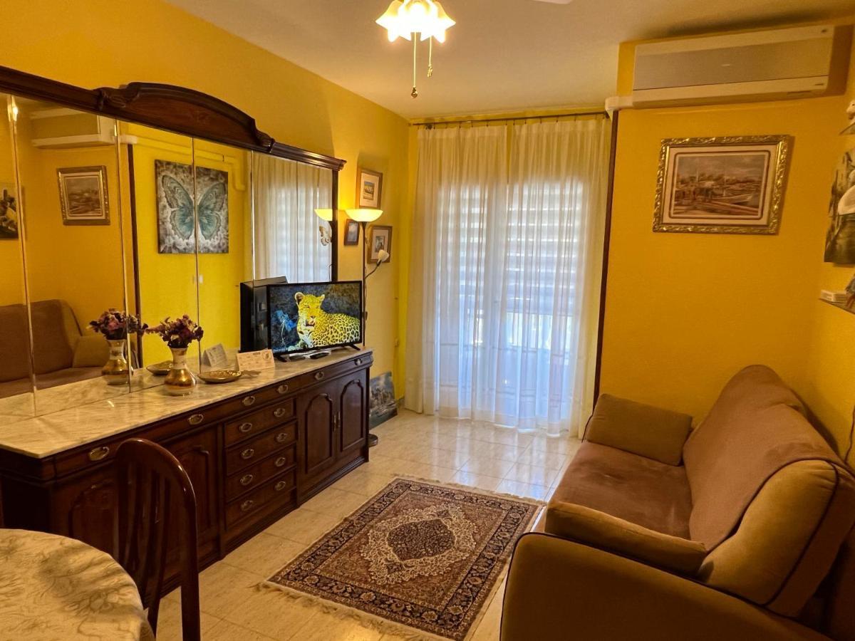 Apartament Montana Torrevieja Eksteriør billede