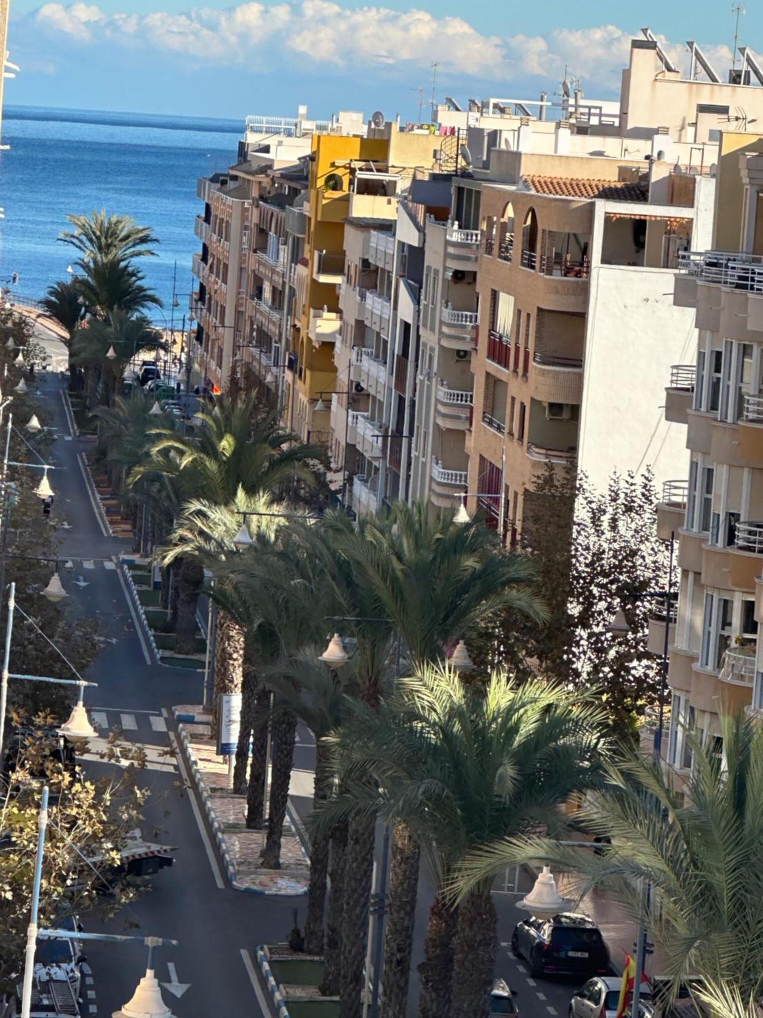 Apartament Montana Torrevieja Eksteriør billede